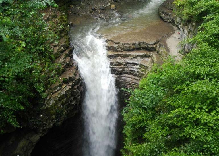 آبشار ویسادار گیلان