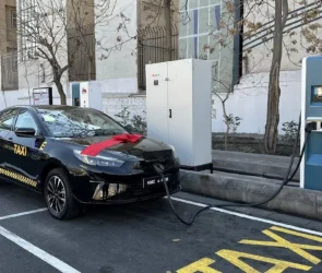 تاکسی برقی کرمان‌موتور، جایگزین تاکسی‌های فرسوده شهر تهران می‌شود