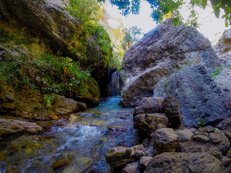 آبشار آب سفید الیگودرز
