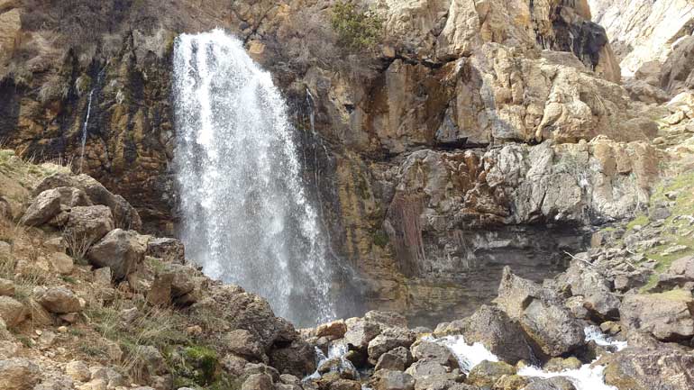 آبشار چکان لرستان