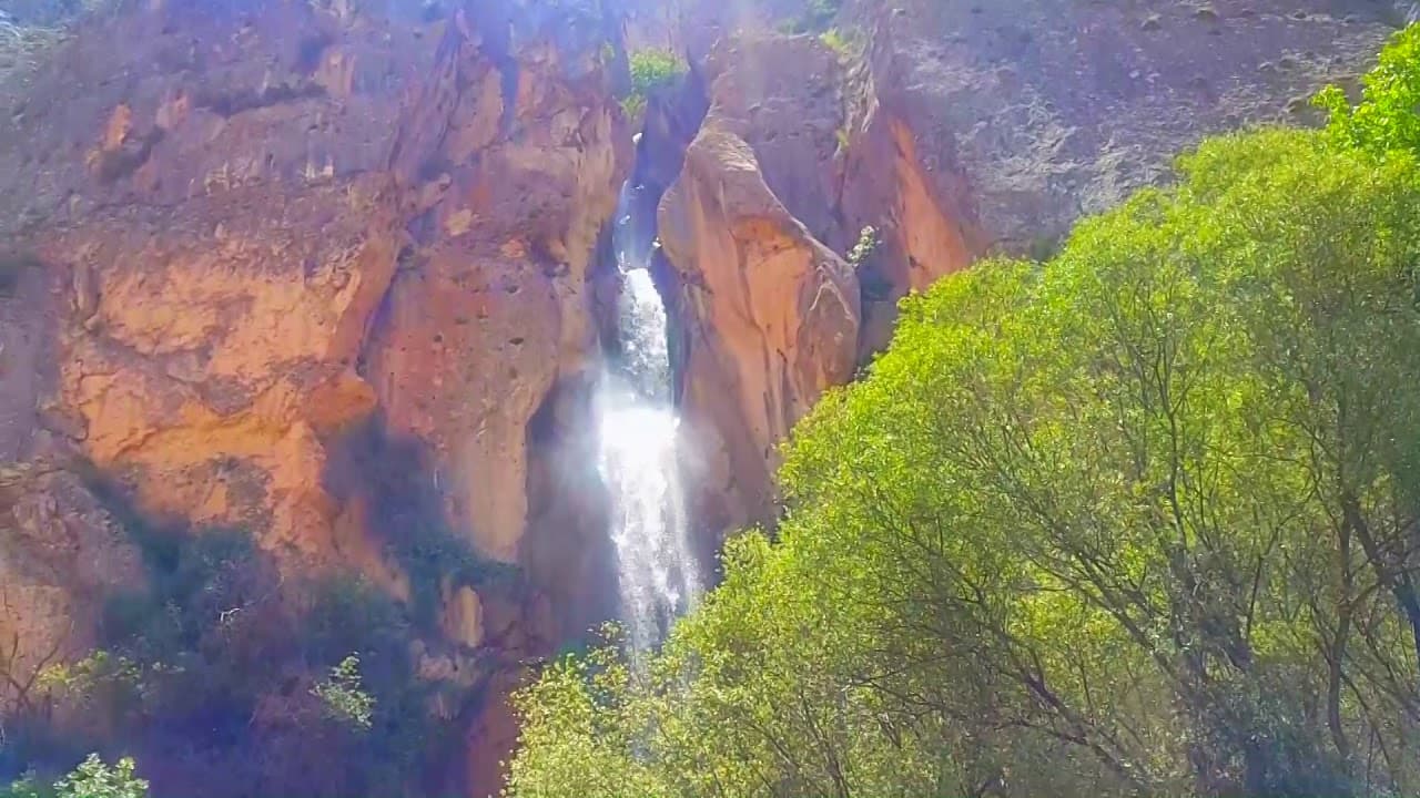 آبشار شاهاندشت