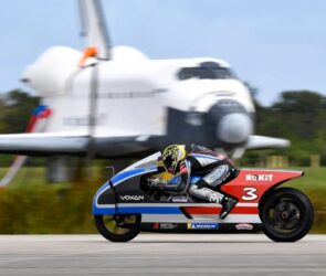 موتور برقی RW-5 Voxan در آزمایش خود چهار رکورد سرعت را شکست