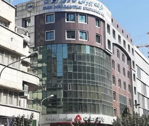 اختلاف نظر وزرای دولت چهاردهم برای از سرگیری عرضه خودرو در بورس