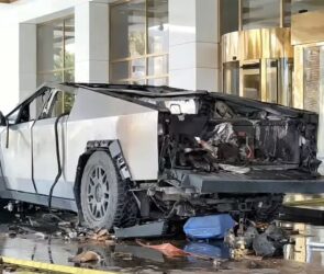 عامل انفجار سایبرتراک از ChatGPT کمک گرفته بود