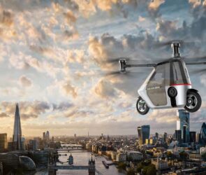 اولین موتورسیکلت برقی پرنده جهان در CES 2025 معرفی شد + ویدیو