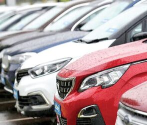 کاهش قیمت خودروهای وارداتی محقق می‌شود؟