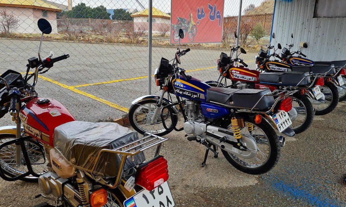 حداقل سن دریافت گواهینامه موتورسیکلت کاهش یافت