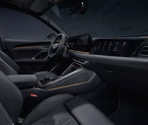 آئودی به افت کیفیت داشبورد خودروهای جدید اعتراف کرد