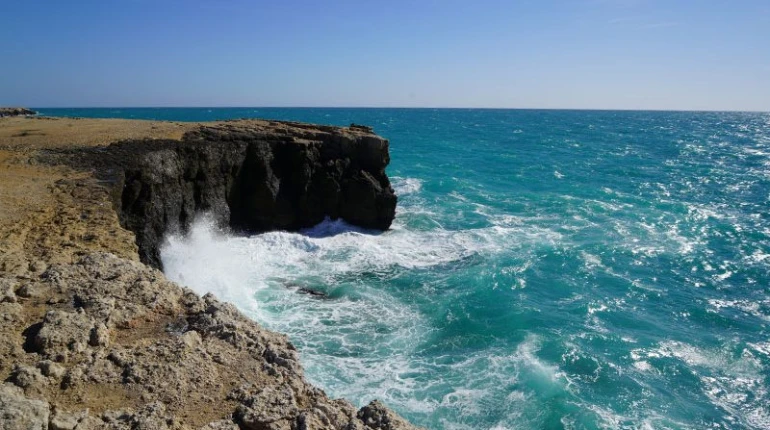 خلیج نایبند