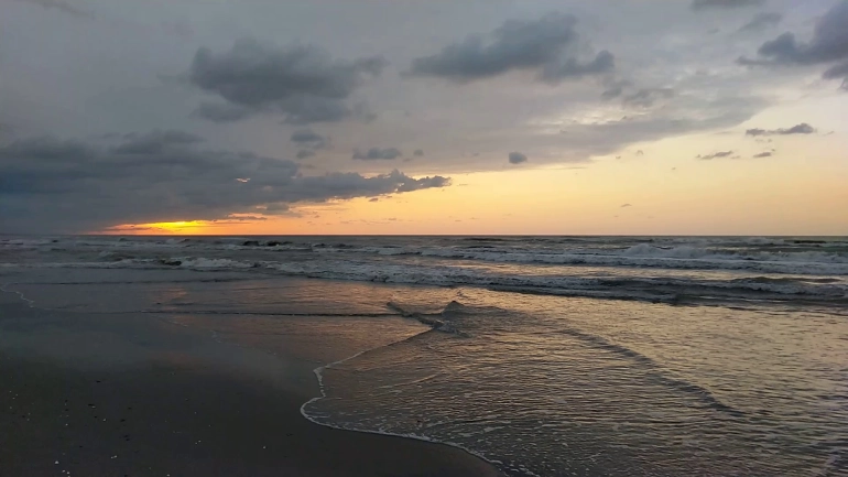 جاهای دیدنی نزدیک به ساحل سیسنگان