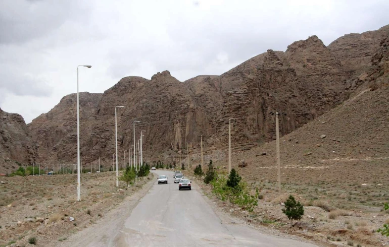 سفر زمینی به تفت