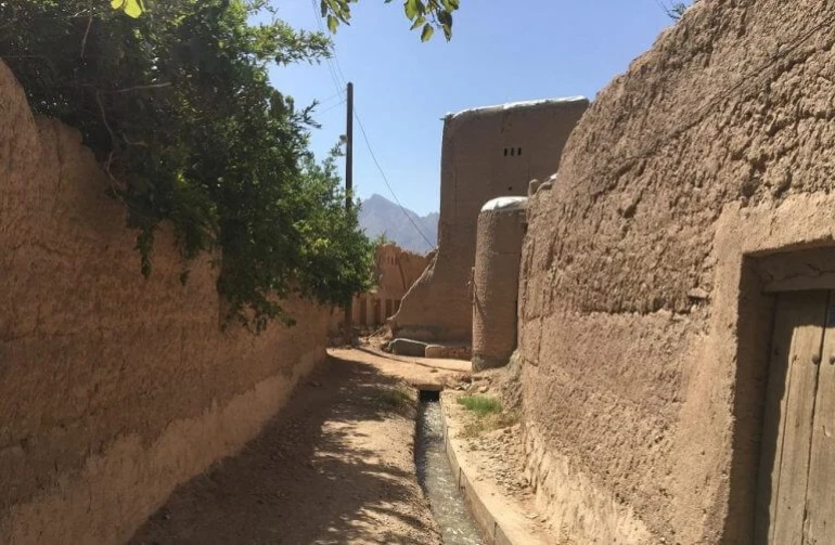 راهنمای سفر به تفت