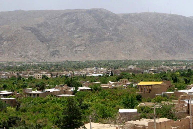 آب‌وهوای تفت 