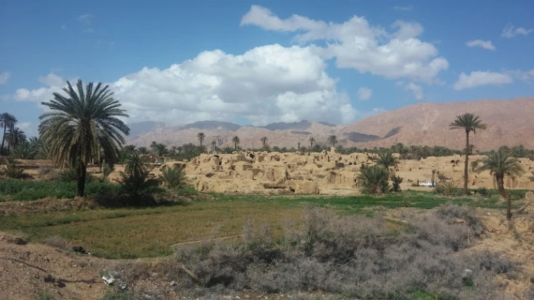 فاصله اصفهک تا طبس