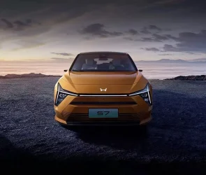 هوندا S7 در چین معرفی شد، شاسی بلند برقی ۳۶ هزار دلاری و رقیب تسلا مدل Y