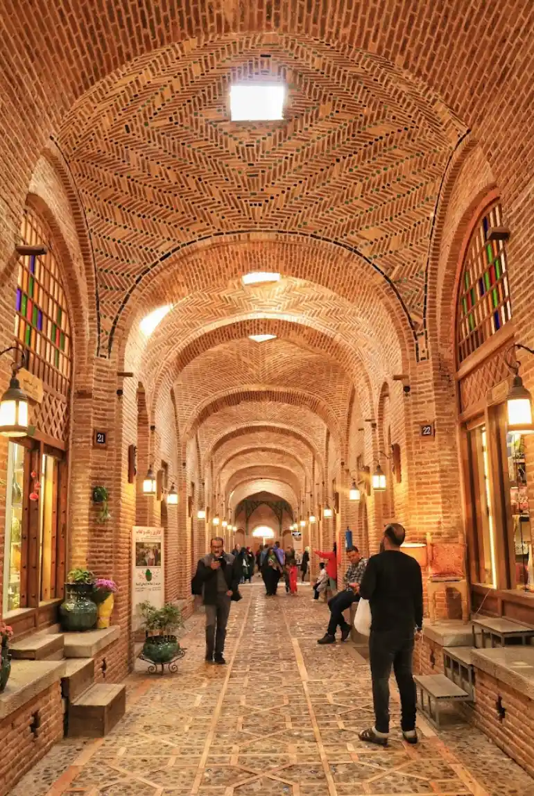 حس‌وحال بازارگردی در بازار قزوین