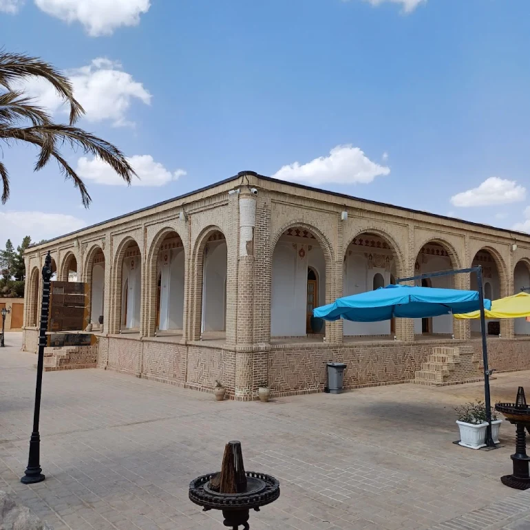 عمارت صدرزاده