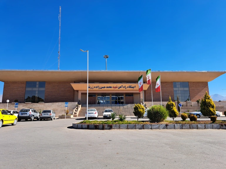 سفر زمینی به زرند