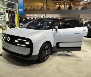 نمایش نسل جدید ام وی ام 110 در نمایشگاه خودرو شانگهای 2025