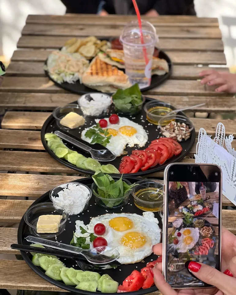 کافه ۴۰۴ شیراز