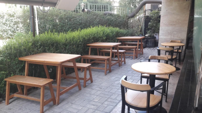 کافه اسپرسو لب شیراز