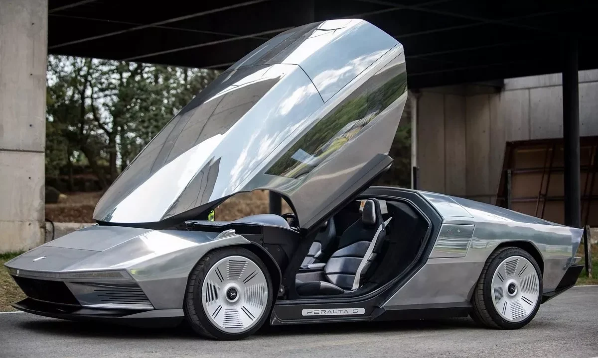 تولد دوباره کانسپت مازراتی بومرنگ با پیشرانه MC20