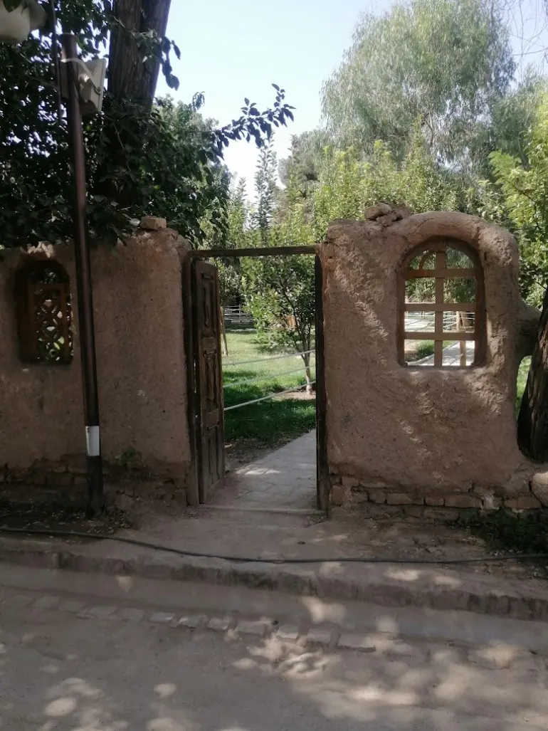 پارک ژوراسیک مشهد کجاست؟