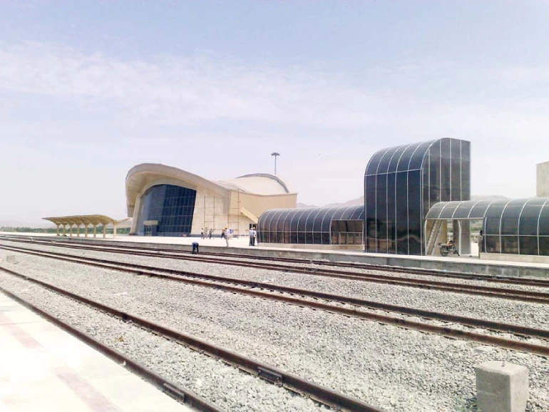 سفر زمینی به ملایر