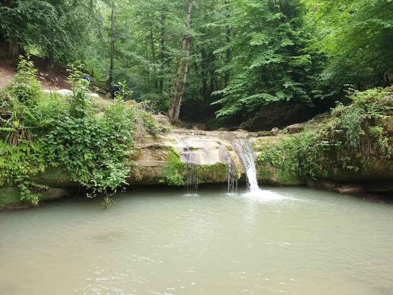 بهترین زمان بازدید از آبشار ترز