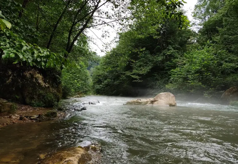 بهترین زمان بازدید از آبشار ترز