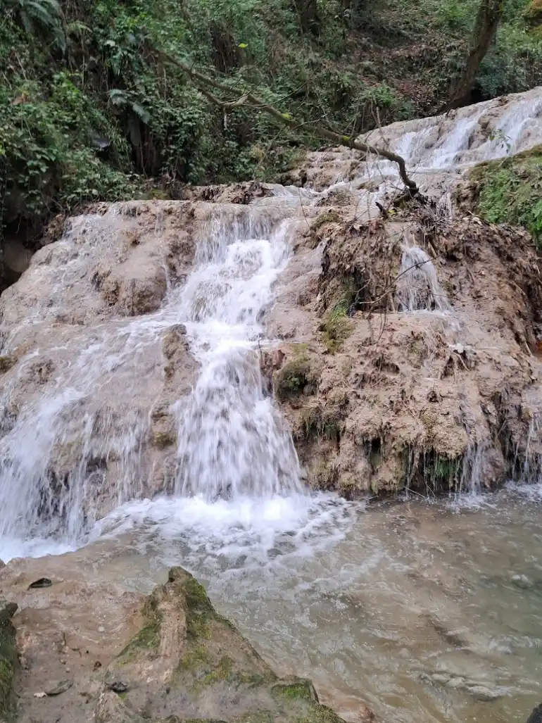 آبشار اسکلیم