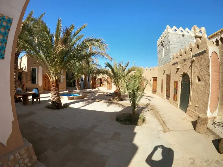 اقامتگاه‌های بومگردی طبس 