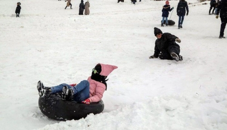 تفریحات پیست اسکی آبعلی