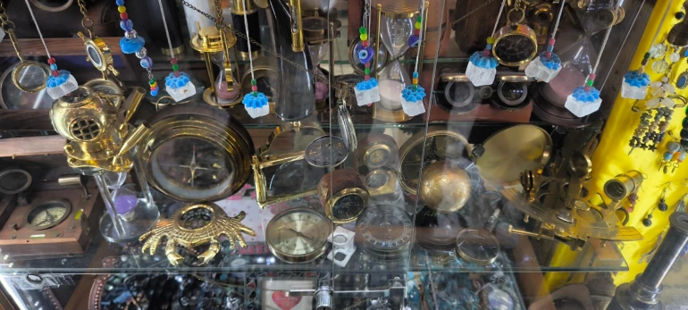 بازارگردی در سرای مشیر شیراز