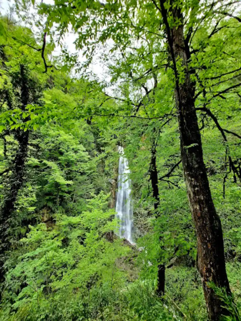 آبشار شادان