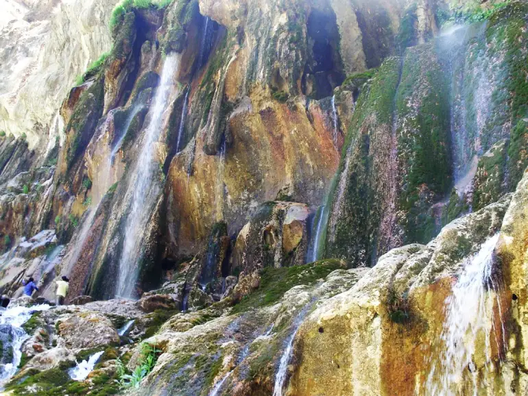 جاهای دیدنی اطراف بهشت گمشده شیراز