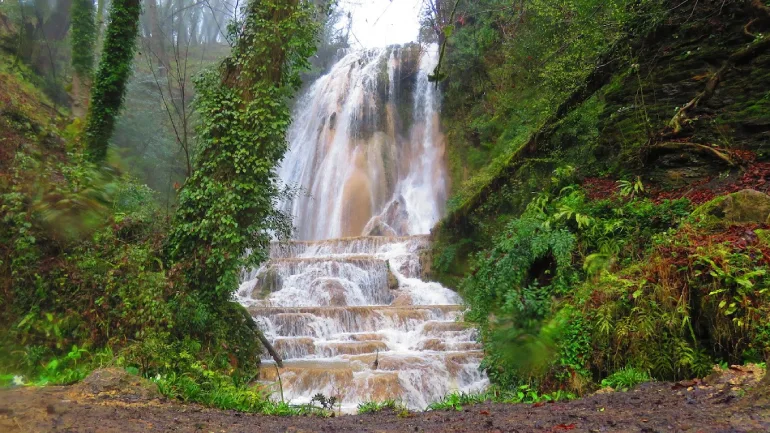 آبشار اسکلیم کجاست؟