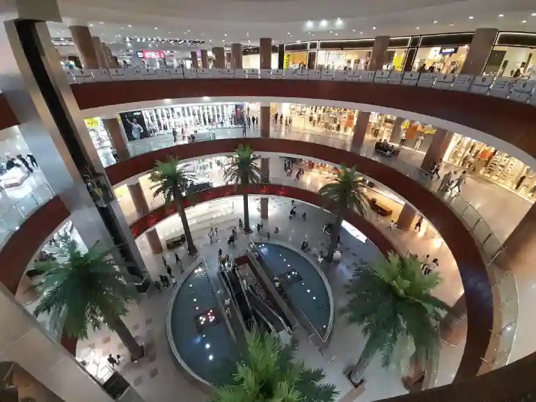 جاهای دیدنی نزدیک باغ پرندگان شیراز