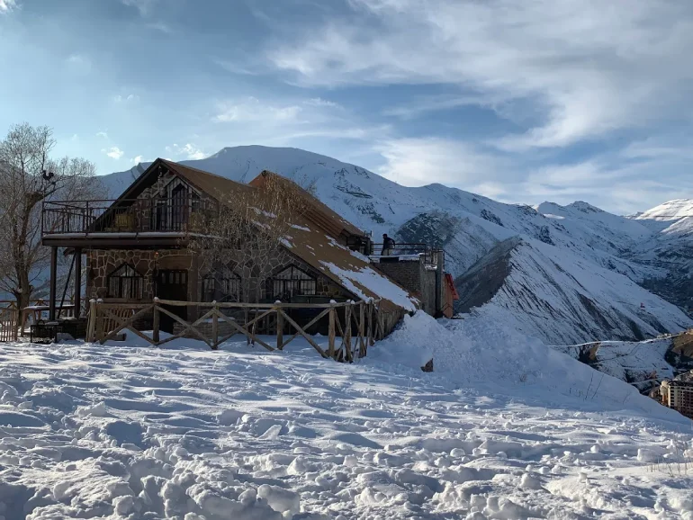 امکانات رفاهی پیست اسکی شمشک