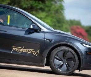 سرویس روبوتاکسی تسلا بالاخره راه‌اندازی شد؛ انتشار اولین واکنش‌ها