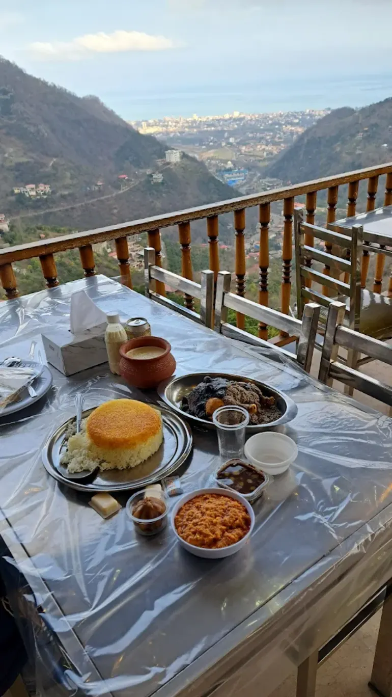 رستوران خاور خانم