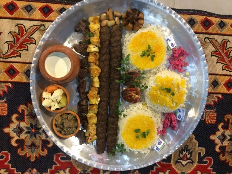 محبوب ترین رستوران رامسر