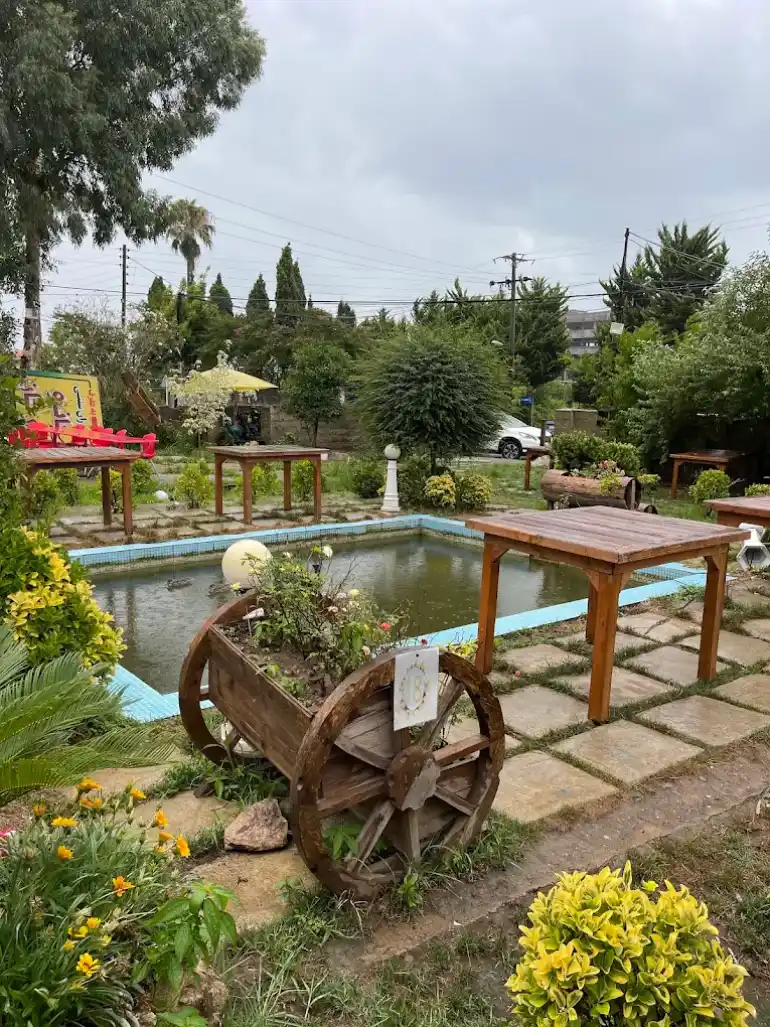 رستوران بانو مارجان رامسر