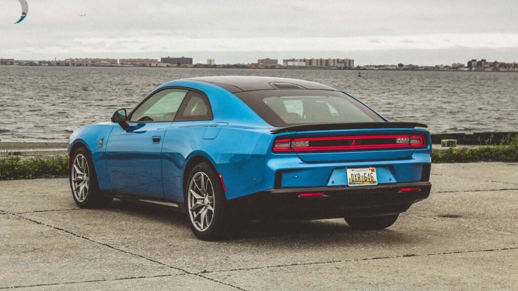 دوج چارجر دیتونا