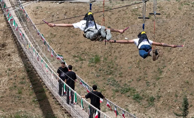 زیپ‌‌لاین برج میلاد