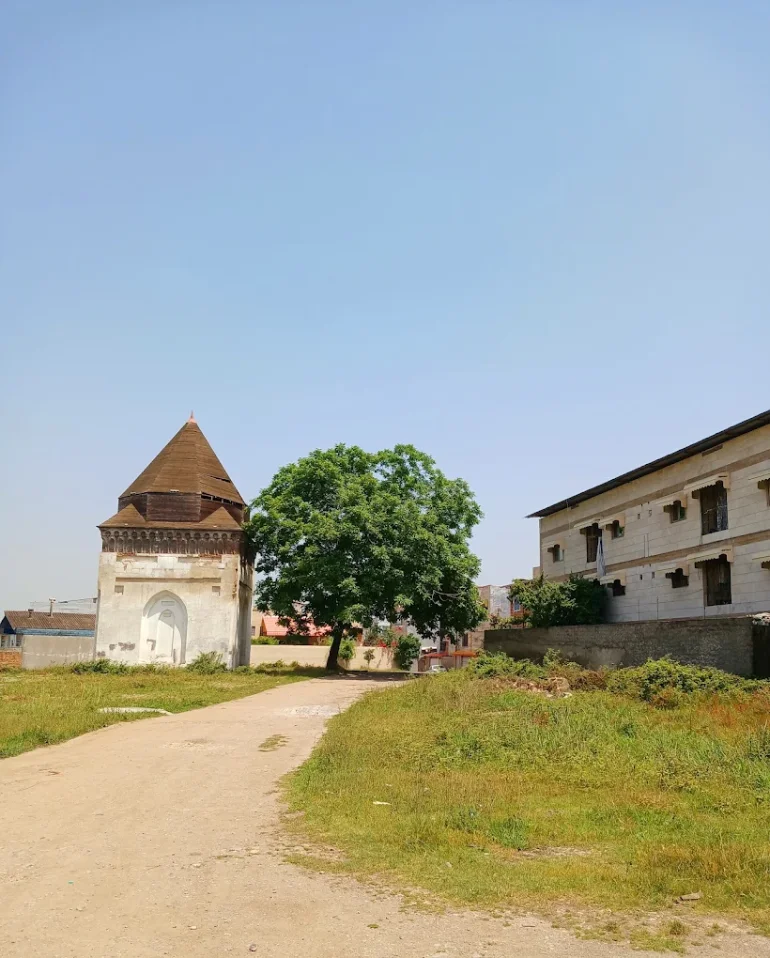 جاهای دیدنی نزدیک آبشار سنگ درکا