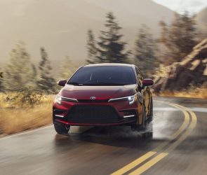 تویوتا کرولا برای سال ۲۰۲۶ به‌روزرسانی شد و قیمت آن نیز افزایش یافت