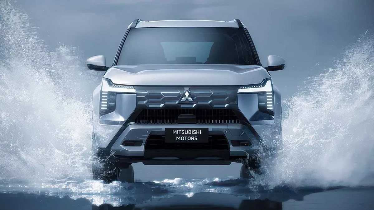 میتسوبیشی دستیناتور معرفی شد، شاسی‌بلند هفت نفره و مقرون‌به‌صرفه