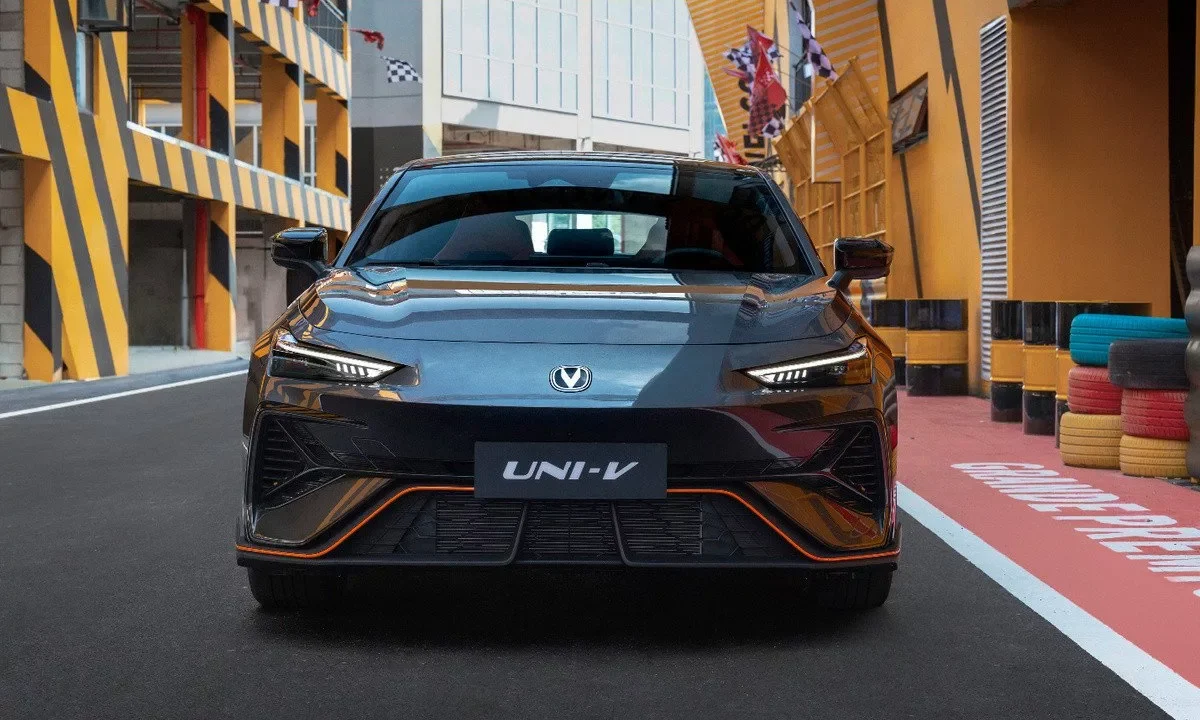 نسل جدید چانگان Uni-V با ظاهر جدید و پیشرفت‌های فنی به بازار می‌آید