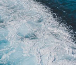 هزینه ۵ دلاری شیرین‌سازی آب از دریا /تأمین آب در مسیر سخت